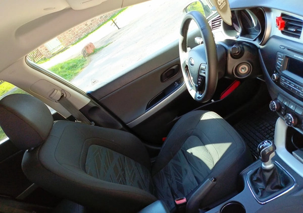 Kia Ceed cena 23900 przebieg: 239900, rok produkcji 2013 z Dolsk małe 121